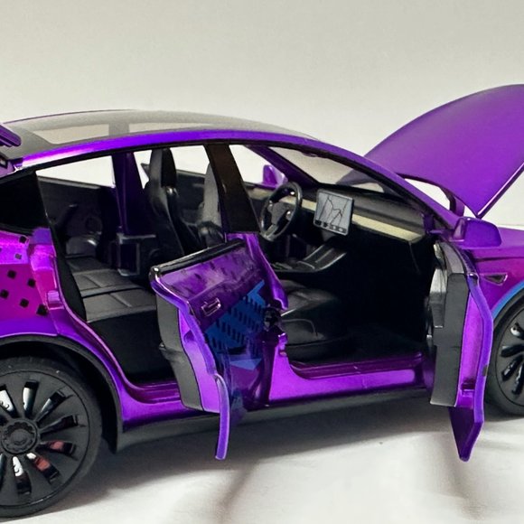 1:24 Tesla Model Y Diecast With Headlight & Taillight LED Purple Game for PEACE - Picture 8 of 9